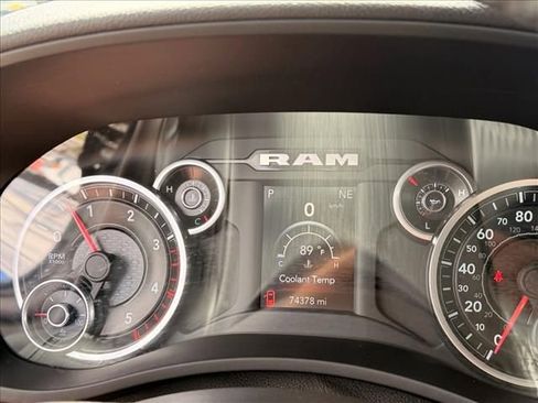 Used 2021 RAM 2500 Big Horn w/ Level 1 Equipment Group AWD/4WD image 21