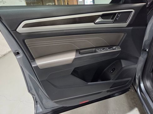 Used 2022 Volkswagen Atlas SE image 12