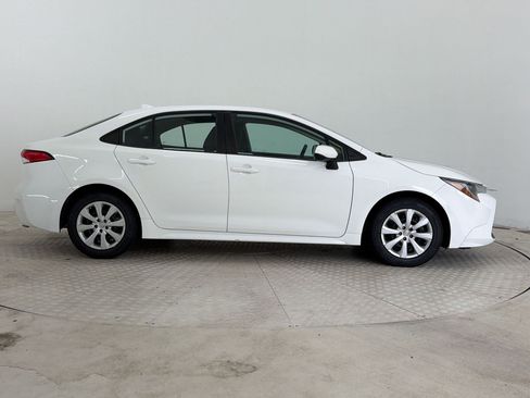 Used 2021 Toyota Corolla LE FWD image 8