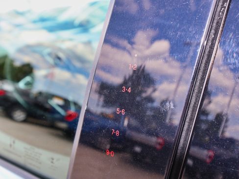 Used 2022 Ford Edge SEL w/ Sport Appearance Package image 12