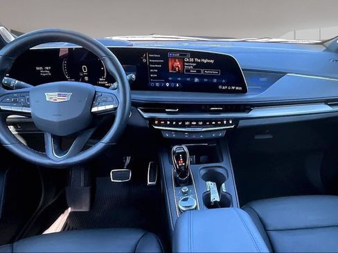 Used 2025 Cadillac XT4 Sport AWD/4WD image 15