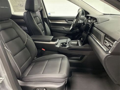 New 2026 GMC Terrain Denali w/ LPO, Floor Liner Package image 19