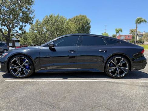 Used 2022 Audi RS 7 Sportback AWD/4WD image 3