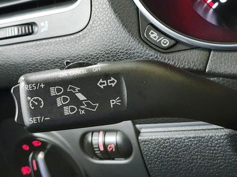 Used 2014 Volkswagen GTI Driver's Edition FWD image 15