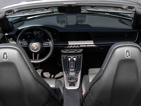 Used 2021 Porsche 911 Carrera image 41