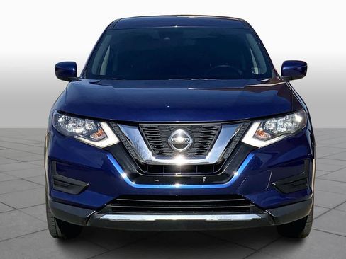 Used 2019 Nissan Rogue S image 3