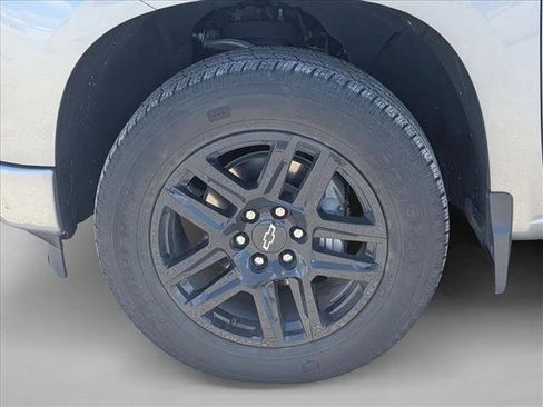 Used 2023 Chevrolet Silverado 1500 RST AWD/4WD image 10