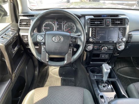 Used 2021 Toyota 4Runner TRD Off-Road AWD/4WD image 10