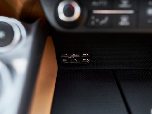 Used 2018 Ferrari GTC4Lusso image 64