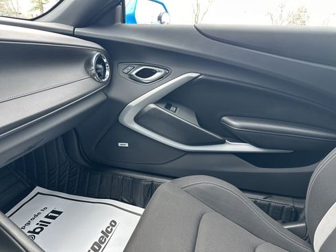Used 2023 Chevrolet Camaro LT w/ RS Package image 16