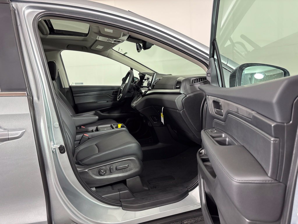 New 2026 Honda Odyssey EX-L image 9