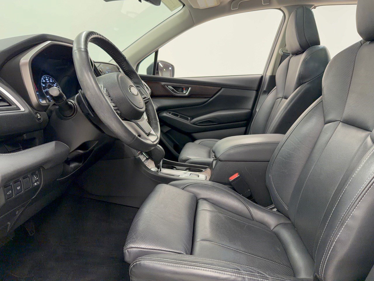 Used 2023 Subaru Ascent Touring AWD/4WD image 5