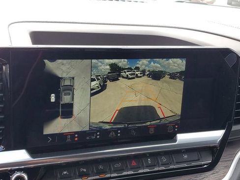 New 2026 GMC Sierra 1500 SLT image 24