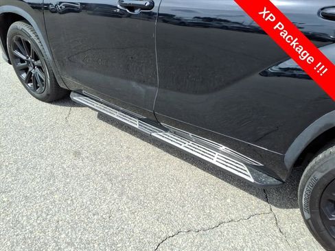 Used 2022 Toyota Highlander XLE image 11