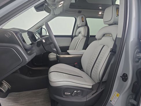 Used 2024 Rivian R1S Adventure AWD/4WD image 20