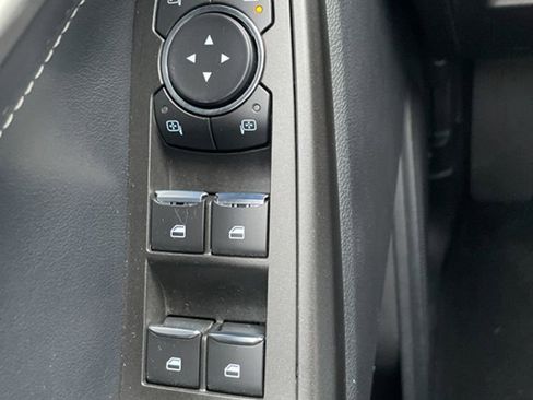 Used 2020 Ford Explorer Limited image 27