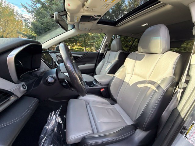 Used 2022 Subaru Outback Limited XT w/ Popular Package #2 AWD/4WD image 5