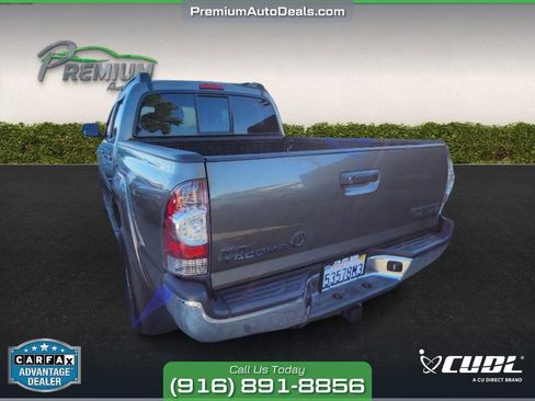 Used 2014 Toyota Tacoma PreRunner image 3