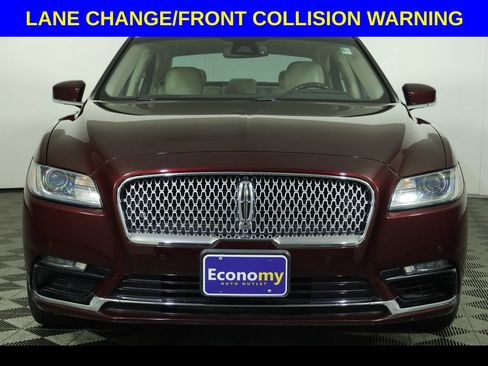 Used 2017 Lincoln Continental Select w/ Technology Package FWD image 8