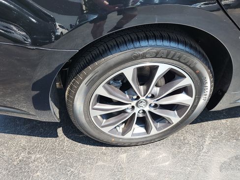 Used 2018 Toyota Avalon XLE Premium w/ Protection Package FWD image 24
