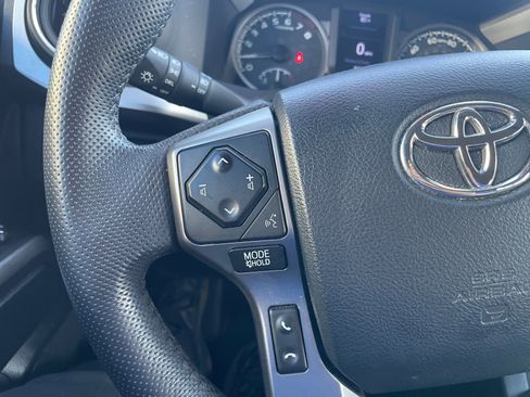 Used 2019 Toyota Tacoma SR5 RWD image 20