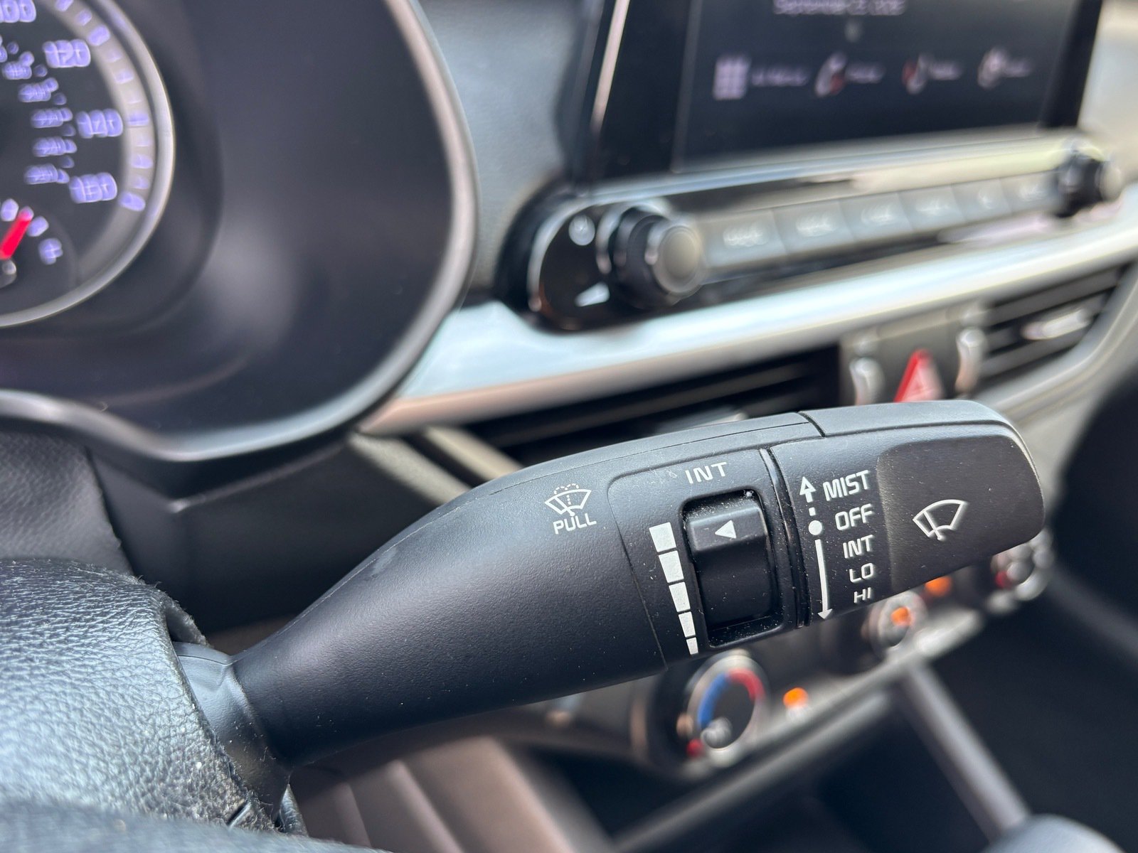 Certified 2023 Kia Forte LXS FWD image 25