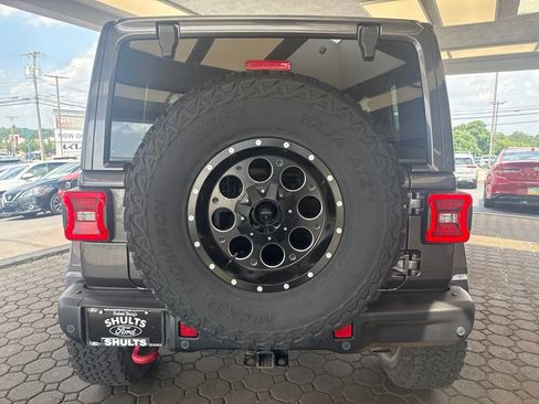 Used 2018 Jeep Wrangler Unlimited Rubicon w/ Dual Top Group AWD/4WD image 7