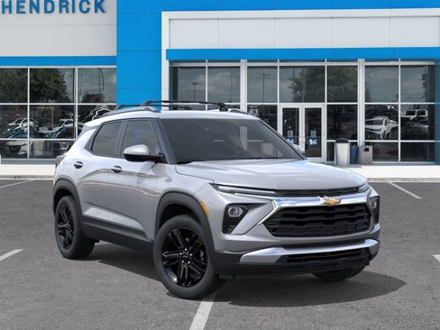 New 2026 Chevrolet TrailBlazer LT w/ Midnight Edition FWD image 9