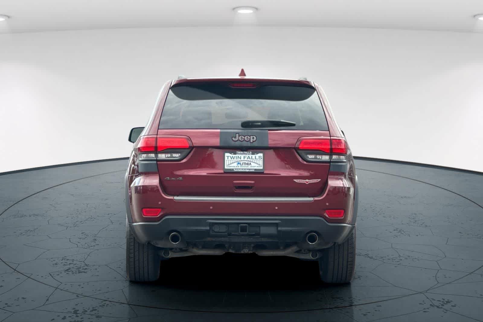 Used 2018 Jeep Grand Cherokee Trailhawk AWD/4WD image 7