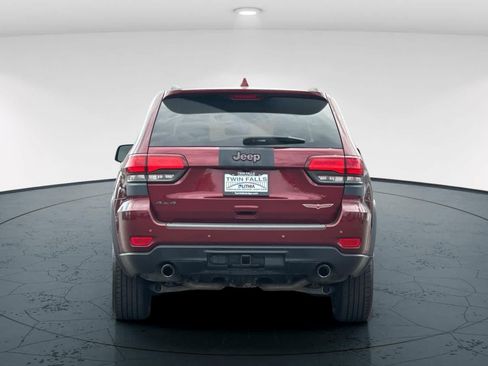 Used 2018 Jeep Grand Cherokee Trailhawk AWD/4WD image 7