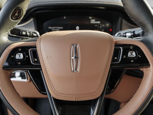 Used 2024 Lincoln Aviator Black Label image 16