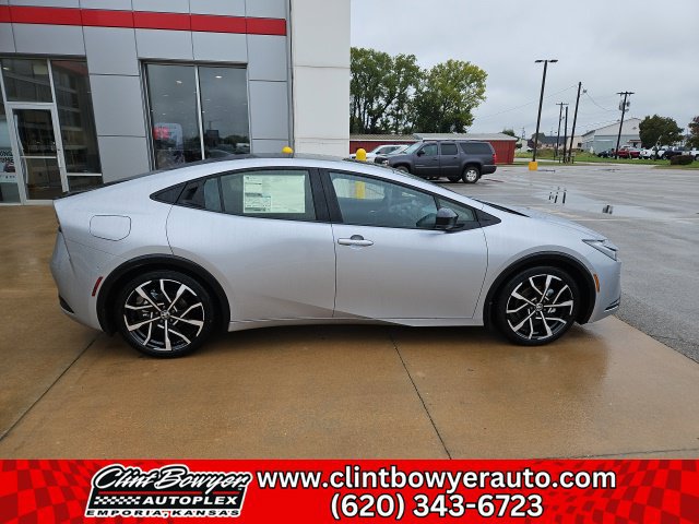 New 2026 Toyota Prius Plug-In Hybrid w/ Limited Premium Package FWD image 10