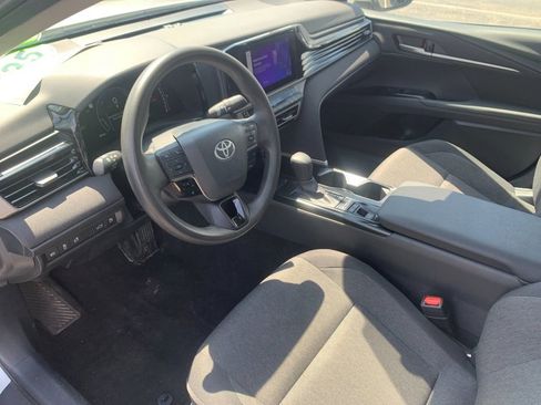 Used 2025 Toyota Camry LE FWD image 11