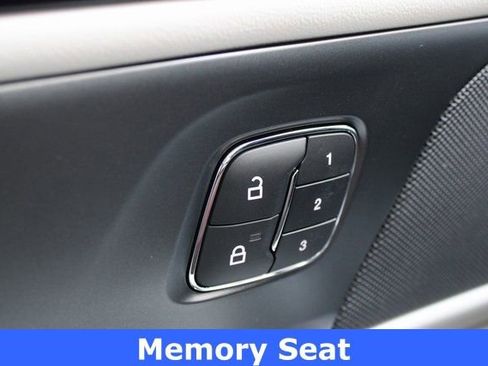 New 2026 Lincoln Nautilus Premier w/ Equipment Group 102A AWD/4WD image 34