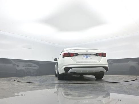 Used 2022 Nissan Altima 2.5 SV FWD image 27