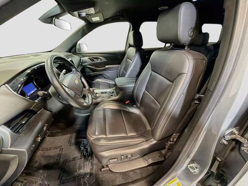 Used 2023 Chevrolet Traverse LT AWD/4WD image 21