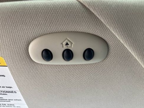 Used 2017 Lincoln MKT AWD w/ Technology Package image 8