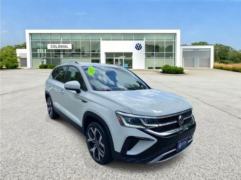 Certified 2022 Volkswagen Taos SEL AWD/4WD image 7