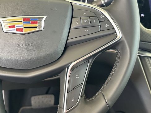 New 2026 Cadillac XT5 Luxury image 22