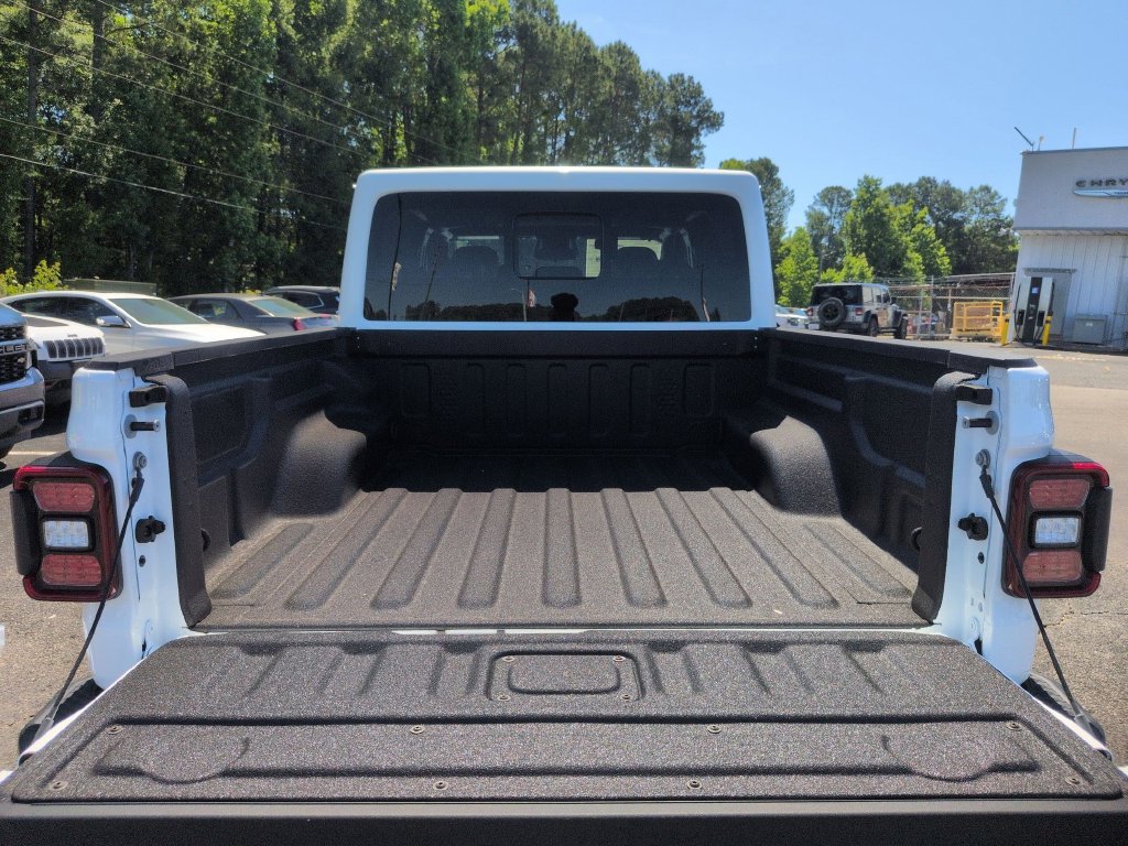 New 2026 Jeep Gladiator Mojave AWD/4WD image 30