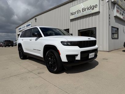 Used 2024 Jeep Grand Cherokee L Laredo