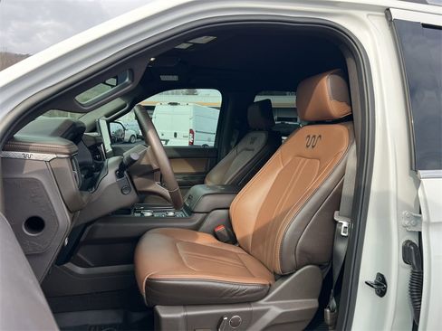 Used 2024 Ford Expedition Max King Ranch image 16