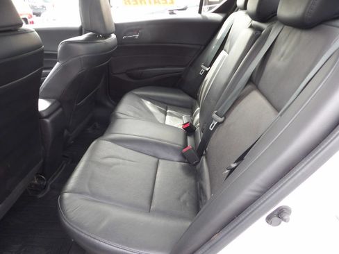 Used 2014 Acura ILX w/ Technology Package FWD image 10