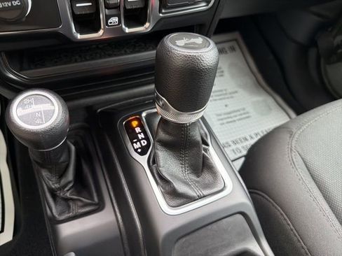 Used 2021 Jeep Wrangler Unlimited Sport AWD/4WD image 26