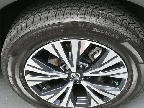 Used 2021 Nissan Rogue SV image 10