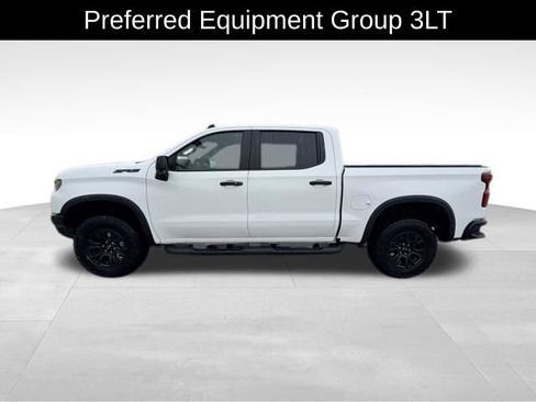 Used 2023 Chevrolet Silverado 1500 ZR2 w/ Technology Package image 4