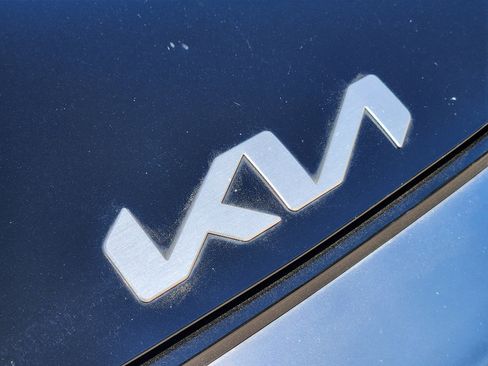 Used 2023 Kia Sportage SX image 17