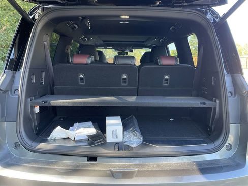 New 2026 INFINITI QX80 Autograph w/ Premium Cargo Package AWD/4WD image 28