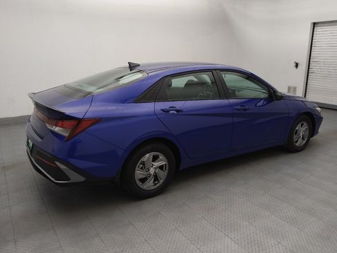 Used 2025 Hyundai Elantra Sport FWD image 10