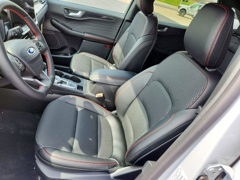 New 2026 Ford Escape ST-Line w/ Tech Pack #1 image 12